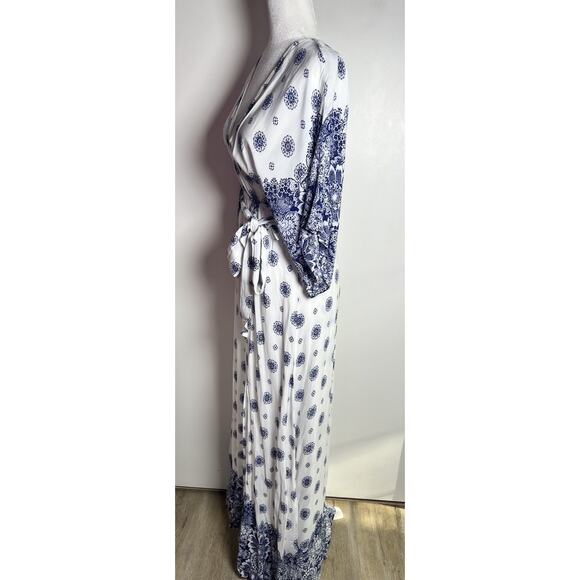 Lulus South of France Blue & Ivory Print Kimono V-Neck Maxi Dress Small Coastal - Picture 9 of 16